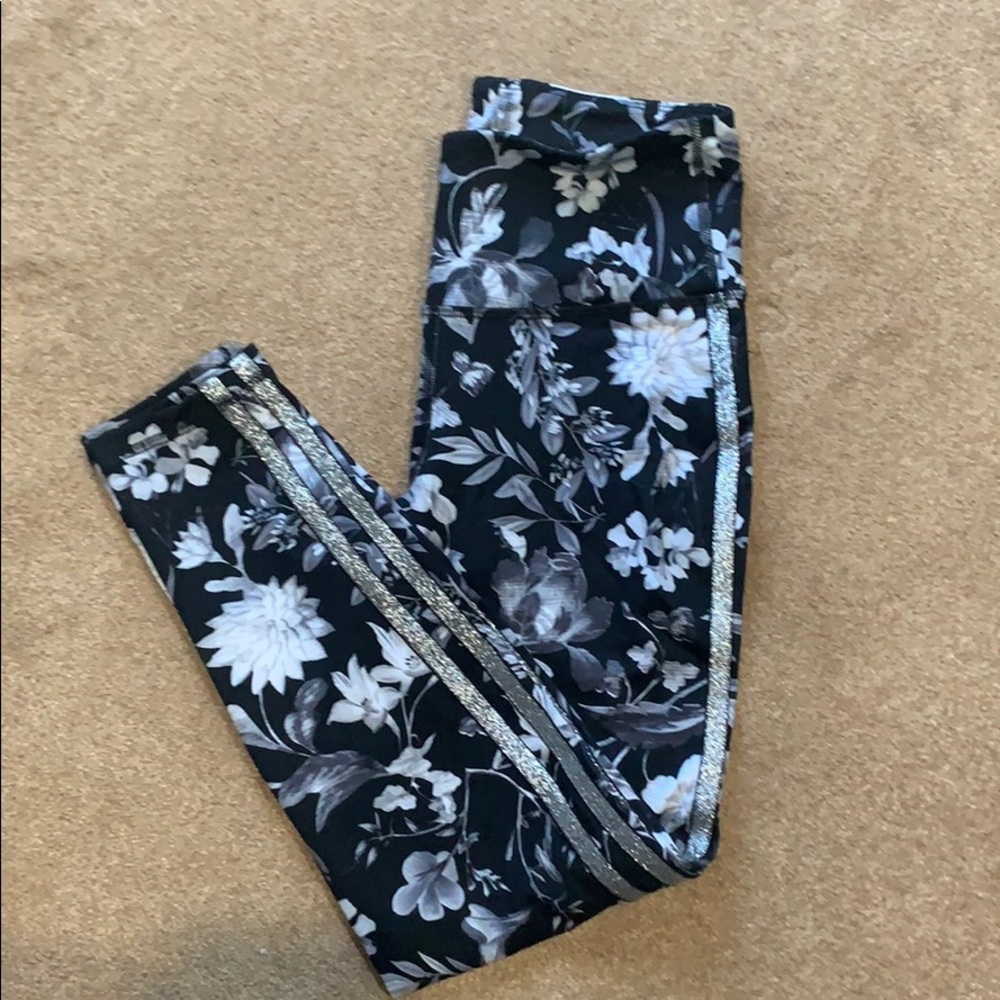 Old Navy Active leggings